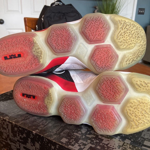 Men nike Lebrun Xiv - Picture 8 of 8